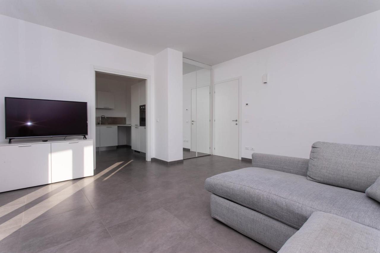 S018 - Sirolo, Nuovissimo Trilocale In Pietra Con Giardino Dx Apartment Exterior foto